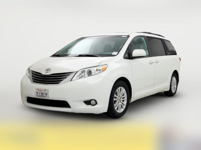 2015 Toyota Sienna XLE