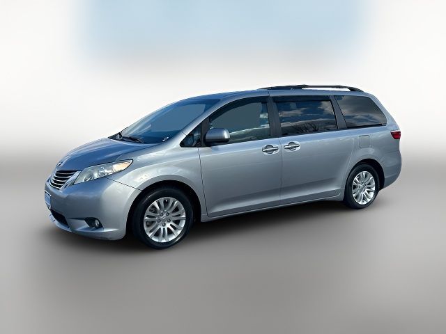 2015 Toyota Sienna XLE