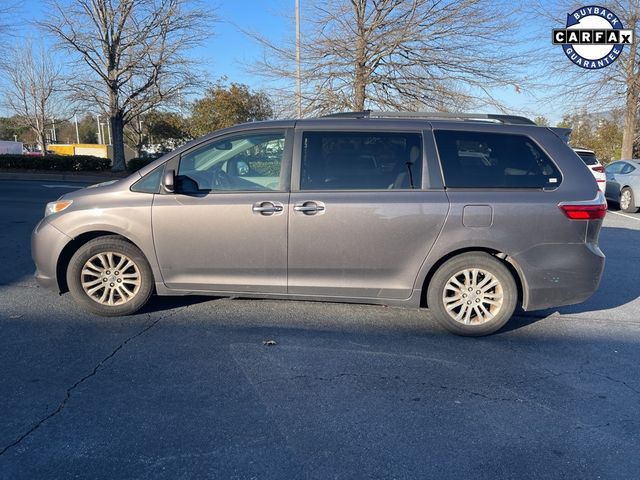 2015 Toyota Sienna XLE