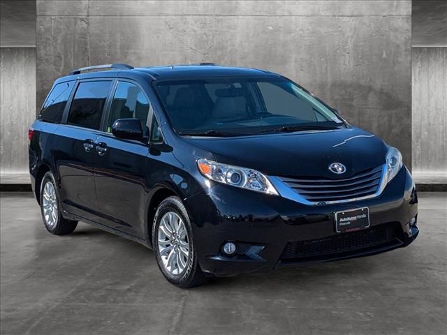 2015 Toyota Sienna XLE