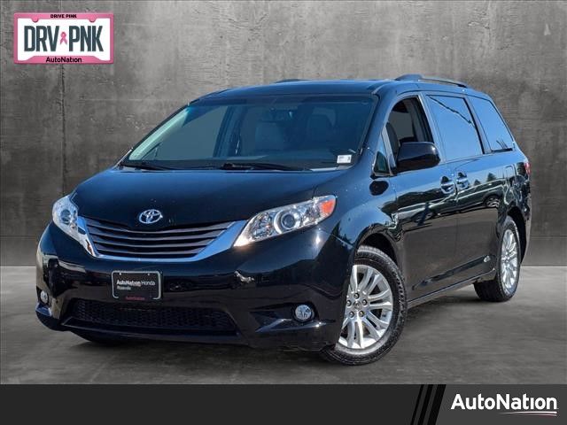 2015 Toyota Sienna XLE