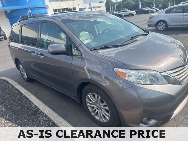 2015 Toyota Sienna 