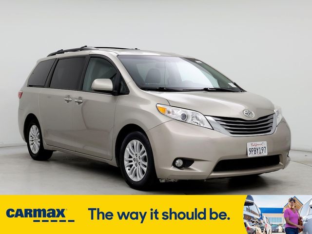 2015 Toyota Sienna XLE