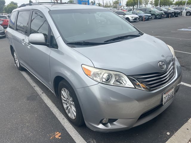 2015 Toyota Sienna XLE