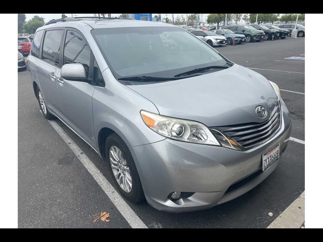 2015 Toyota Sienna XLE