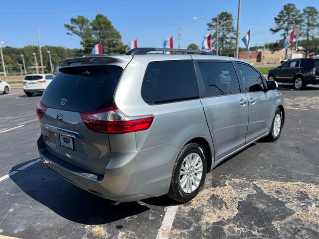 2015 Toyota Sienna XLE