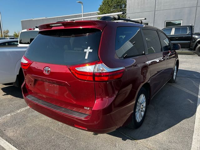 2015 Toyota Sienna XLE