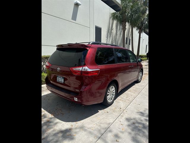 2015 Toyota Sienna XLE