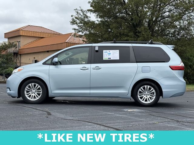 2015 Toyota Sienna XLE