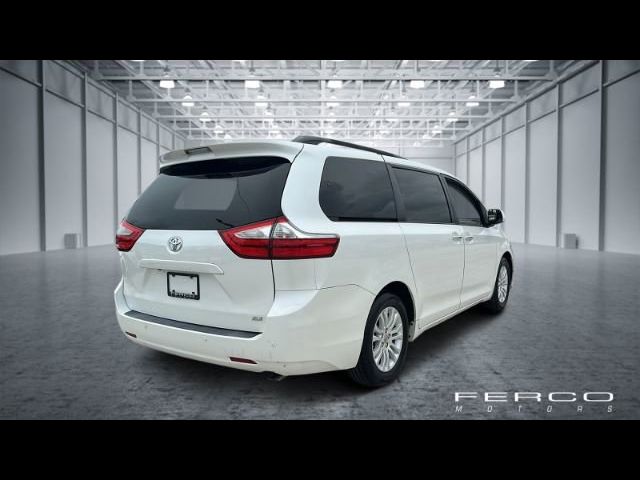 2015 Toyota Sienna XLE