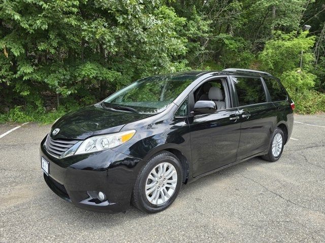 2015 Toyota Sienna XLE