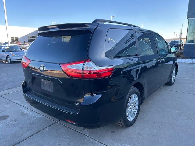 2015 Toyota Sienna XLE