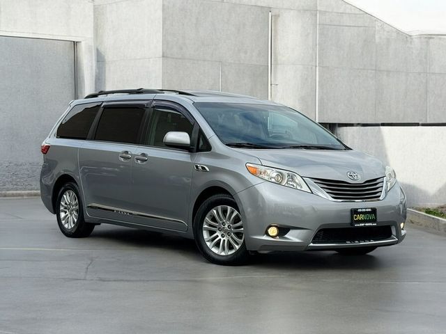 2015 Toyota Sienna XLE