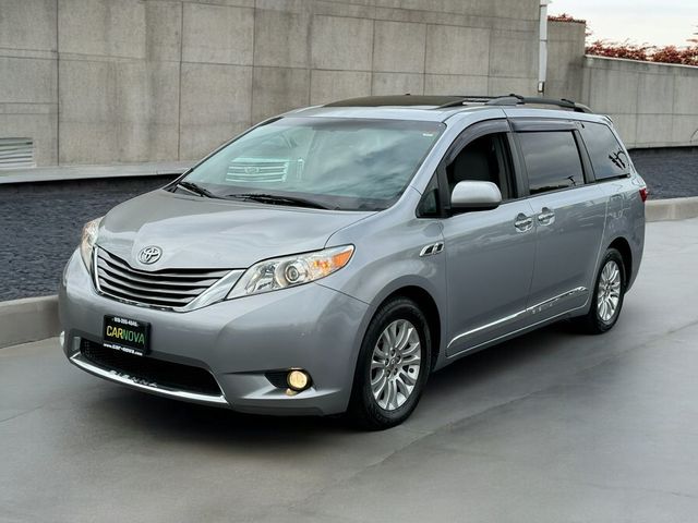 2015 Toyota Sienna XLE