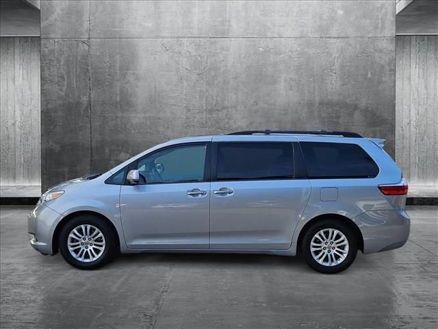 2015 Toyota Sienna XLE Premium