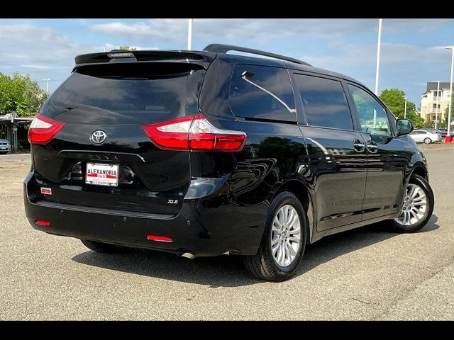 2015 Toyota Sienna XLE