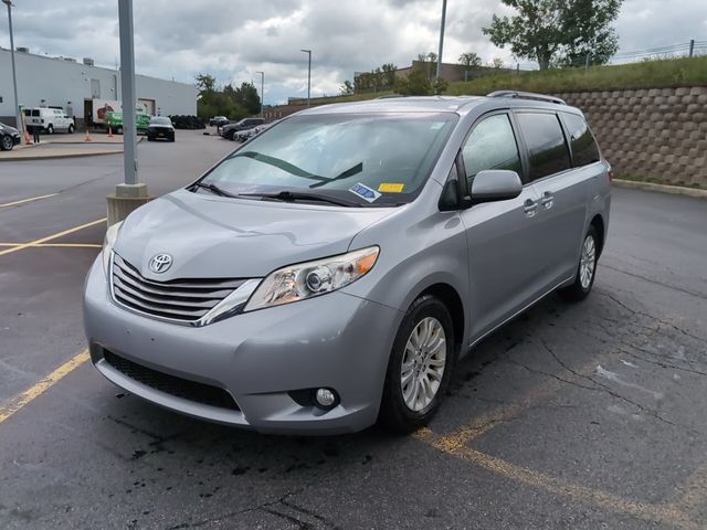 2015 Toyota Sienna XLE