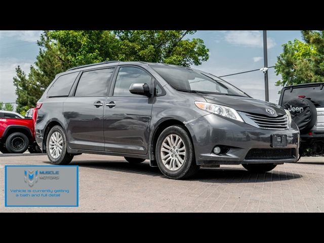 2015 Toyota Sienna 