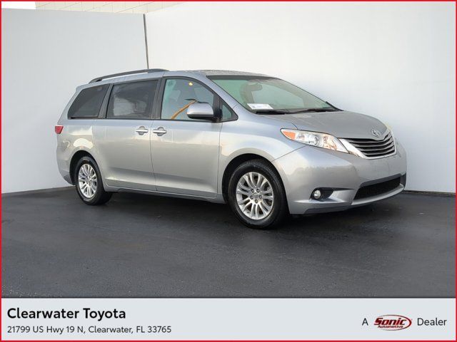 2015 Toyota Sienna 