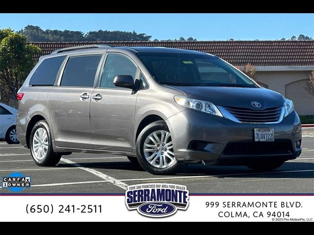 2015 Toyota Sienna 