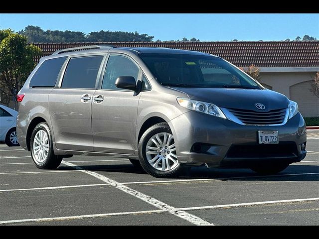 2015 Toyota Sienna 