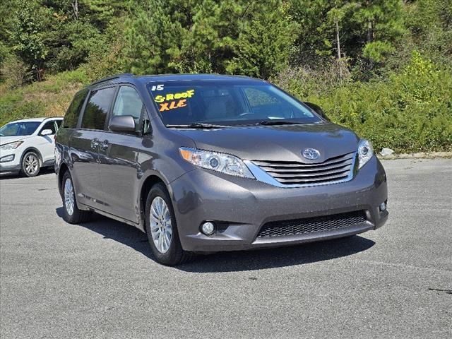 2015 Toyota Sienna XLE