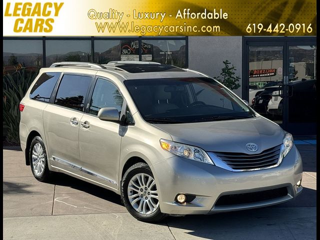 2015 Toyota Sienna XLE