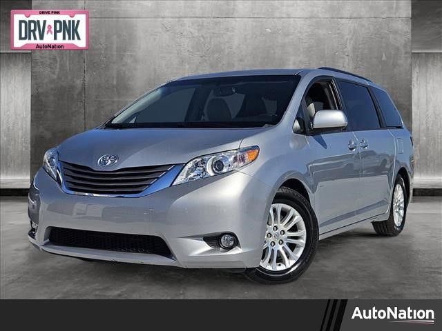 2015 Toyota Sienna XLE