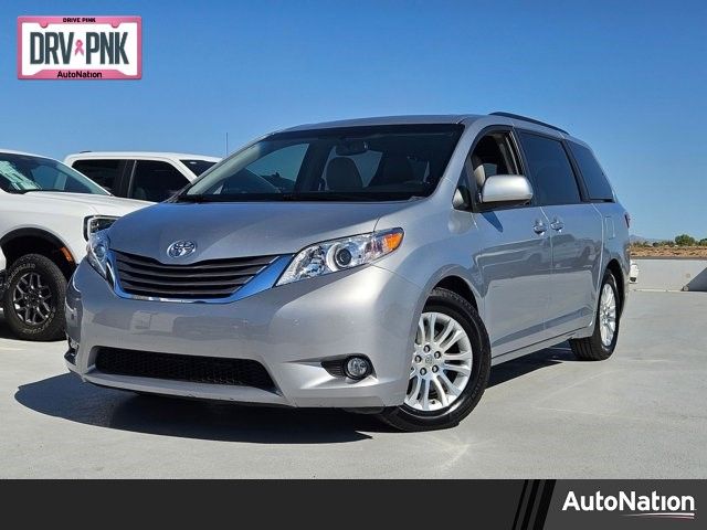 2015 Toyota Sienna XLE