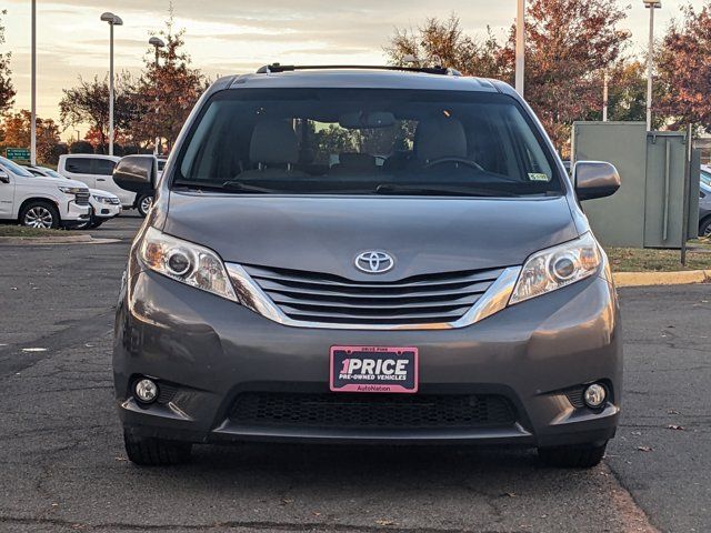 2015 Toyota Sienna XLE