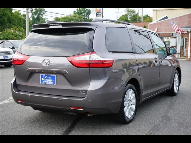 2015 Toyota Sienna 