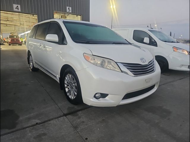 2015 Toyota Sienna 