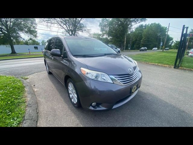 2015 Toyota Sienna XLE