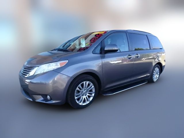 2015 Toyota Sienna XLE