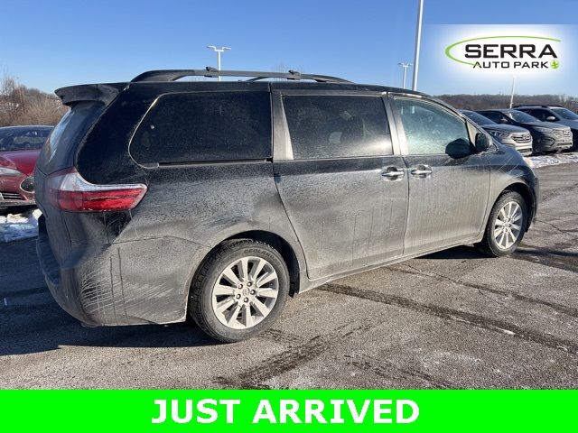 2015 Toyota Sienna 