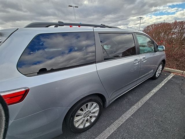 2015 Toyota Sienna 