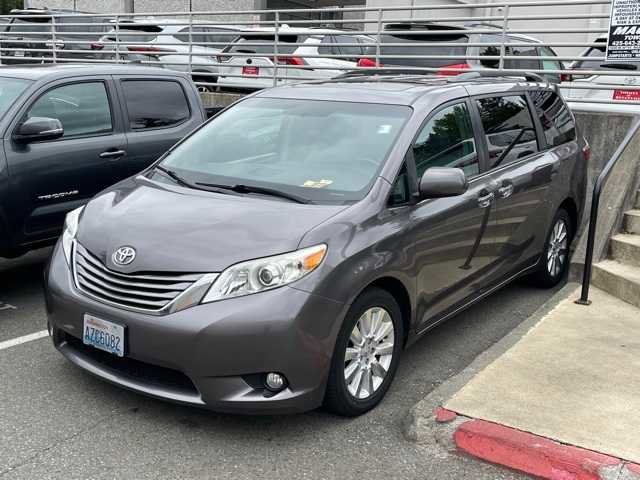 2015 Toyota Sienna XLE Premium