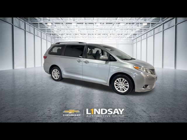 2015 Toyota Sienna XLE Premium