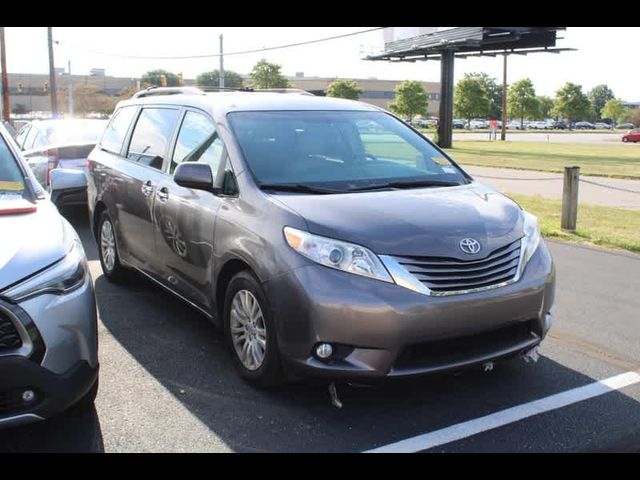 2015 Toyota Sienna XLE Premium