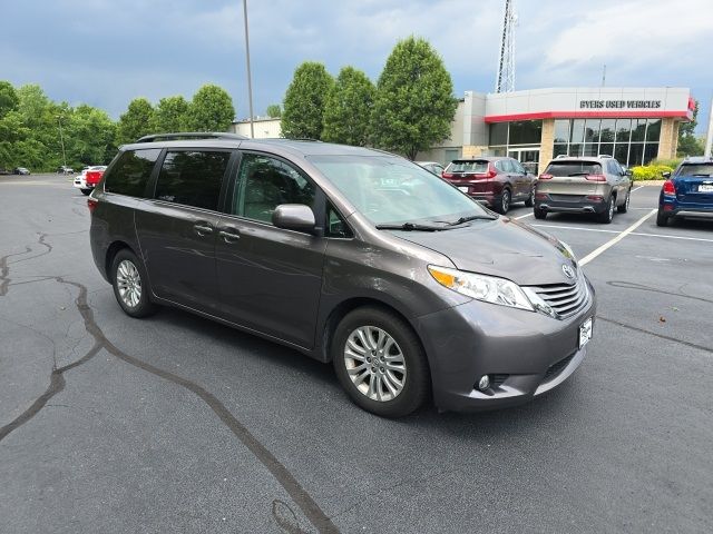 2015 Toyota Sienna XLE Premium