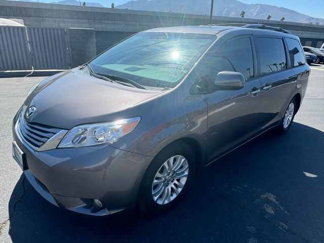 2015 Toyota Sienna XLE Premium