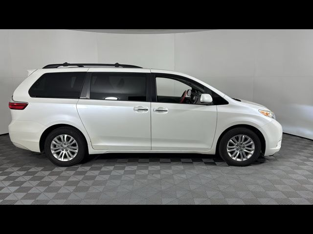 2015 Toyota Sienna XLE Premium