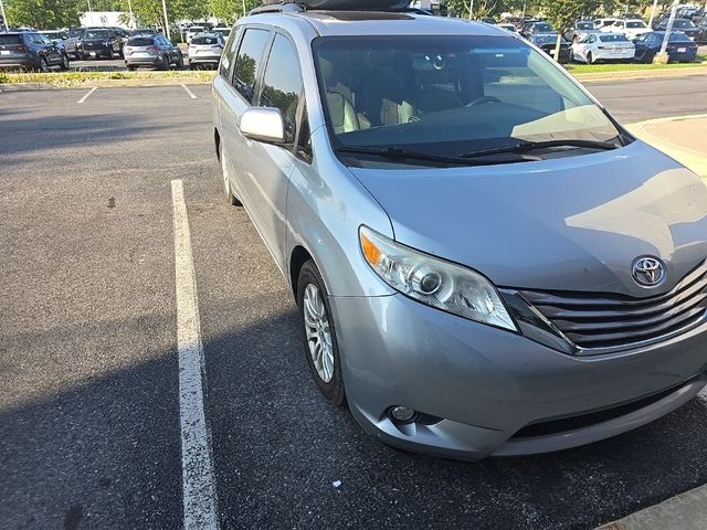 2015 Toyota Sienna XLE Premium