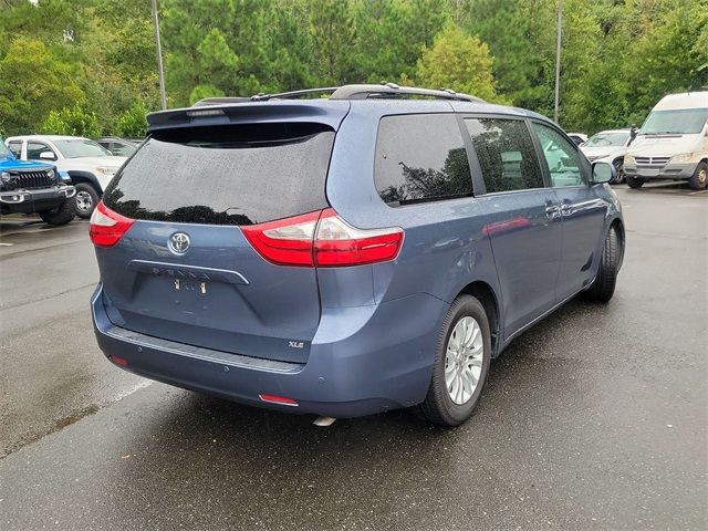 2015 Toyota Sienna XLE