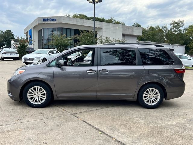 2015 Toyota Sienna 