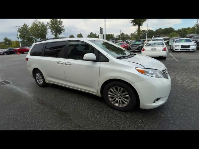 2015 Toyota Sienna XLE Premium