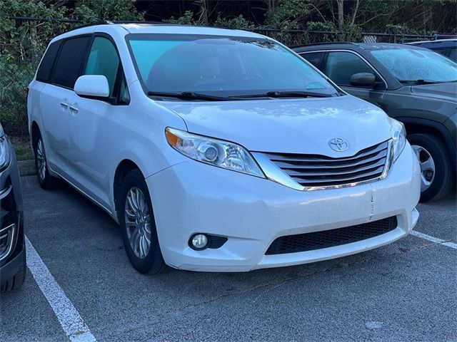 2015 Toyota Sienna XLE Premium