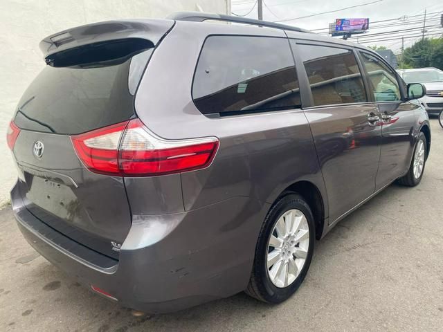 2015 Toyota Sienna XLE Premium