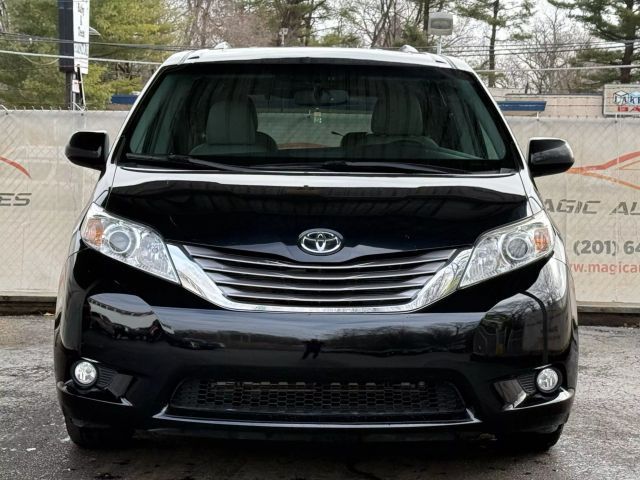 2015 Toyota Sienna XLE Premium