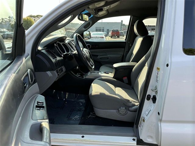 2015 Toyota Tacoma Base